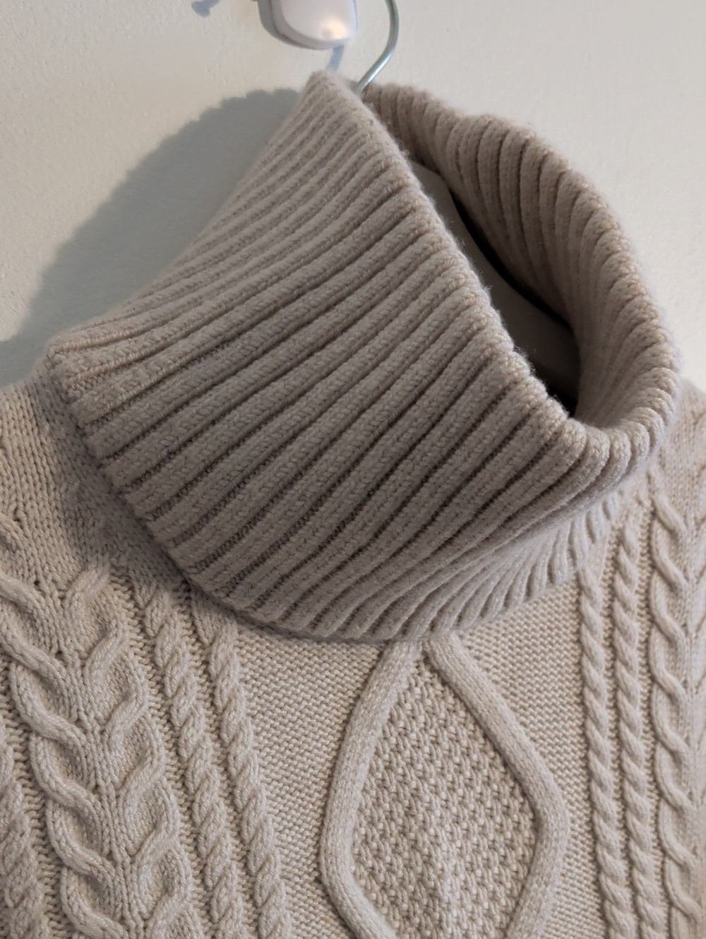 ARITZIA hi-hip turtleneck in heather light bone - size xs - Picture 8 of 12